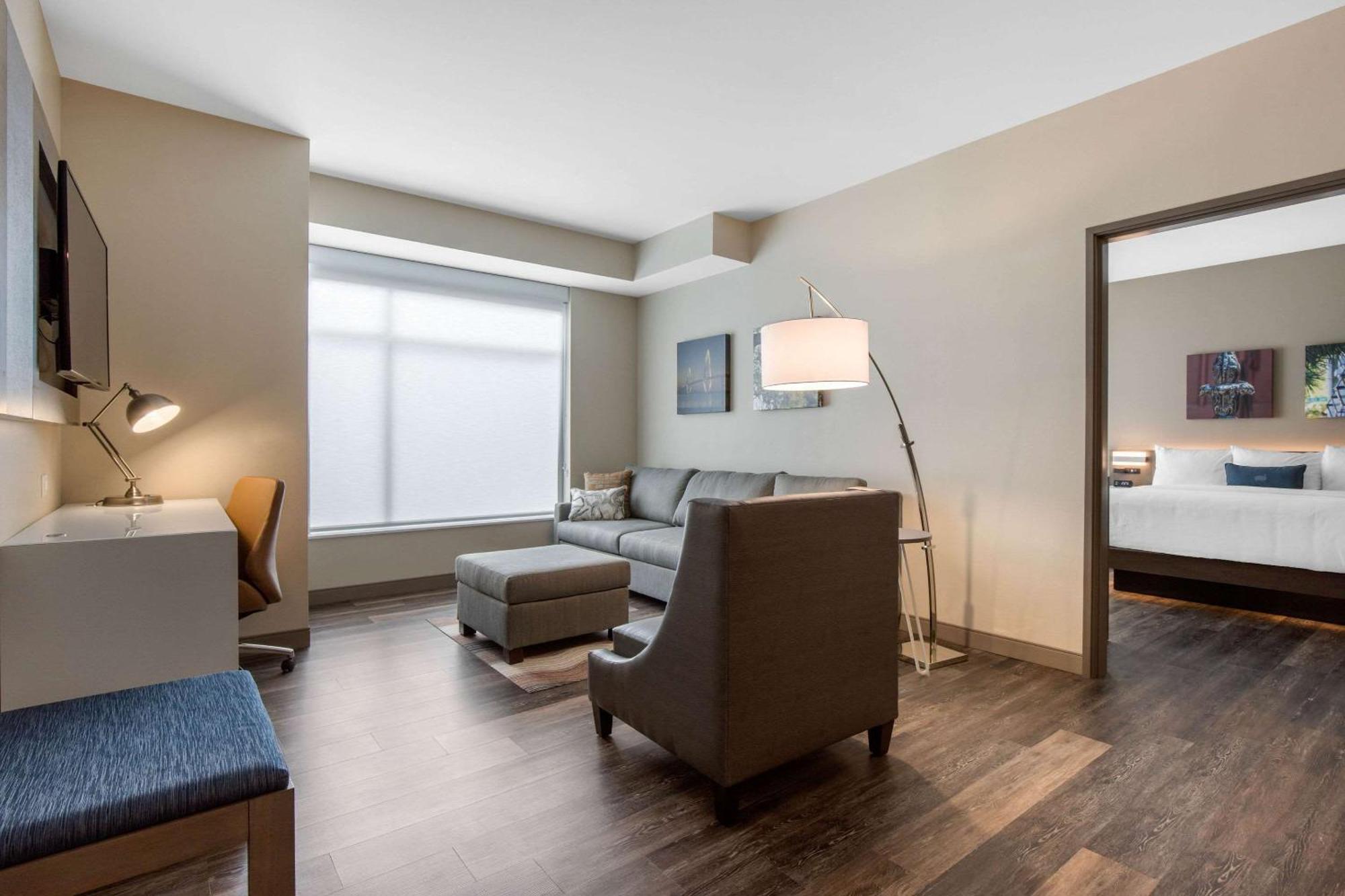 Cambria Hotel Mount Pleasant - Чарлстън Екстериор снимка
