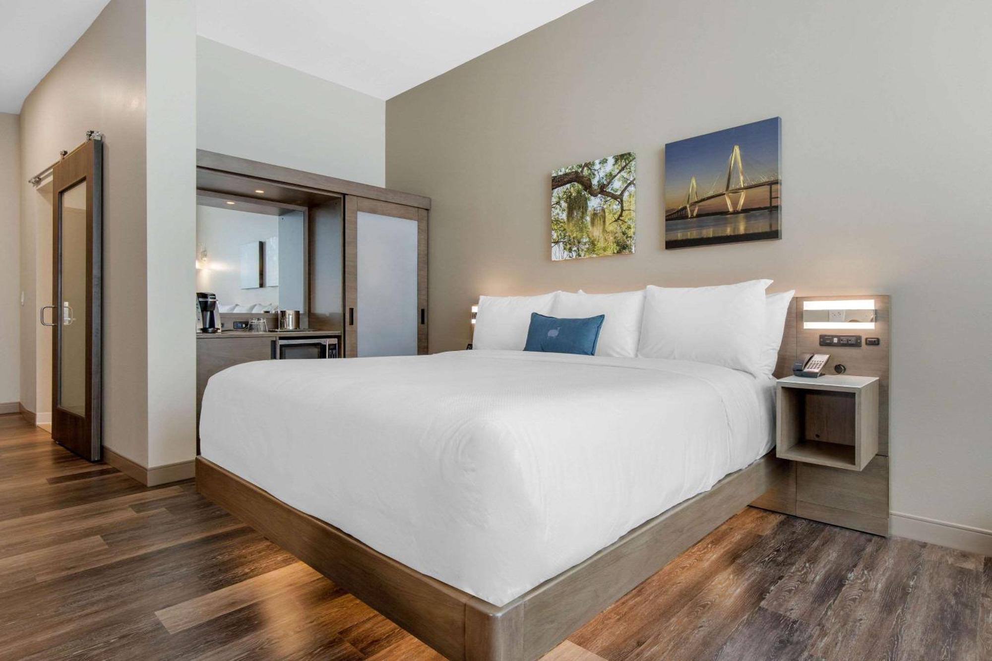 Cambria Hotel Mount Pleasant - Чарлстън Екстериор снимка