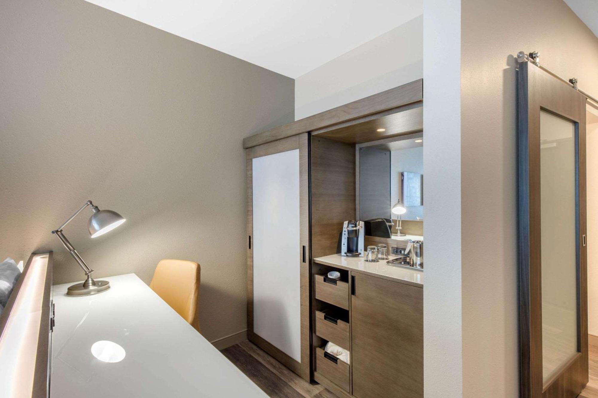 Cambria Hotel Mount Pleasant - Чарлстън Екстериор снимка