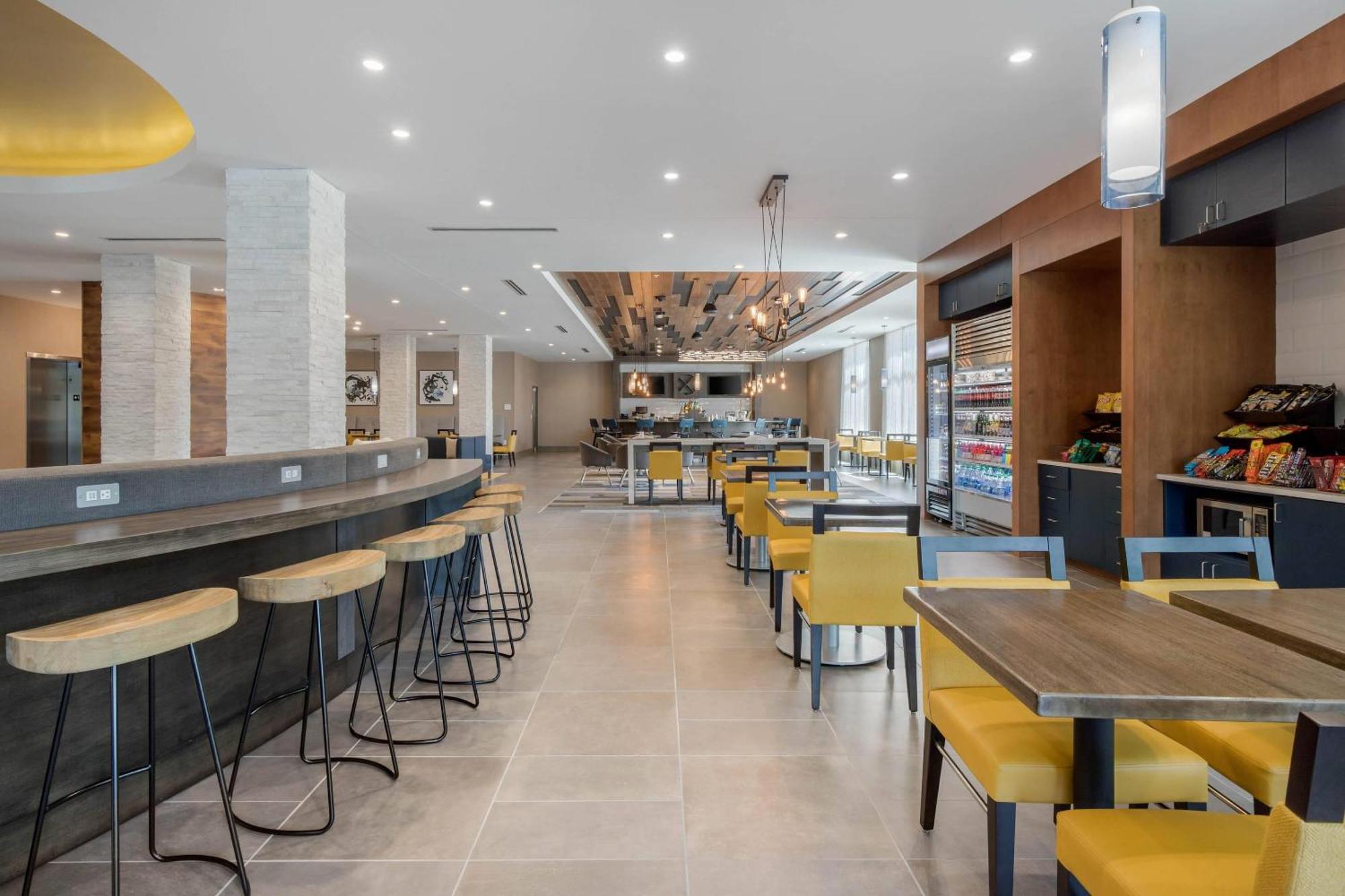 Cambria Hotel Mount Pleasant - Чарлстън Екстериор снимка