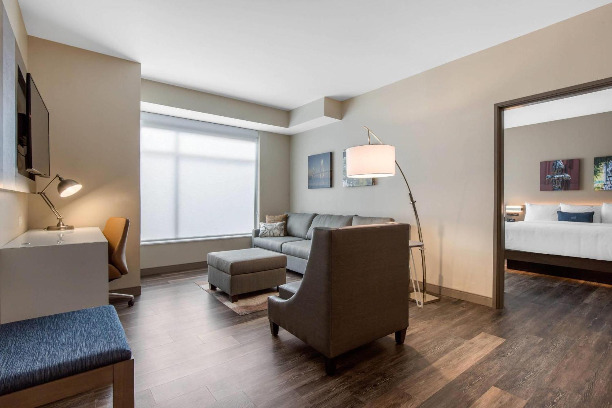 Cambria Hotel Mount Pleasant - Чарлстън Екстериор снимка